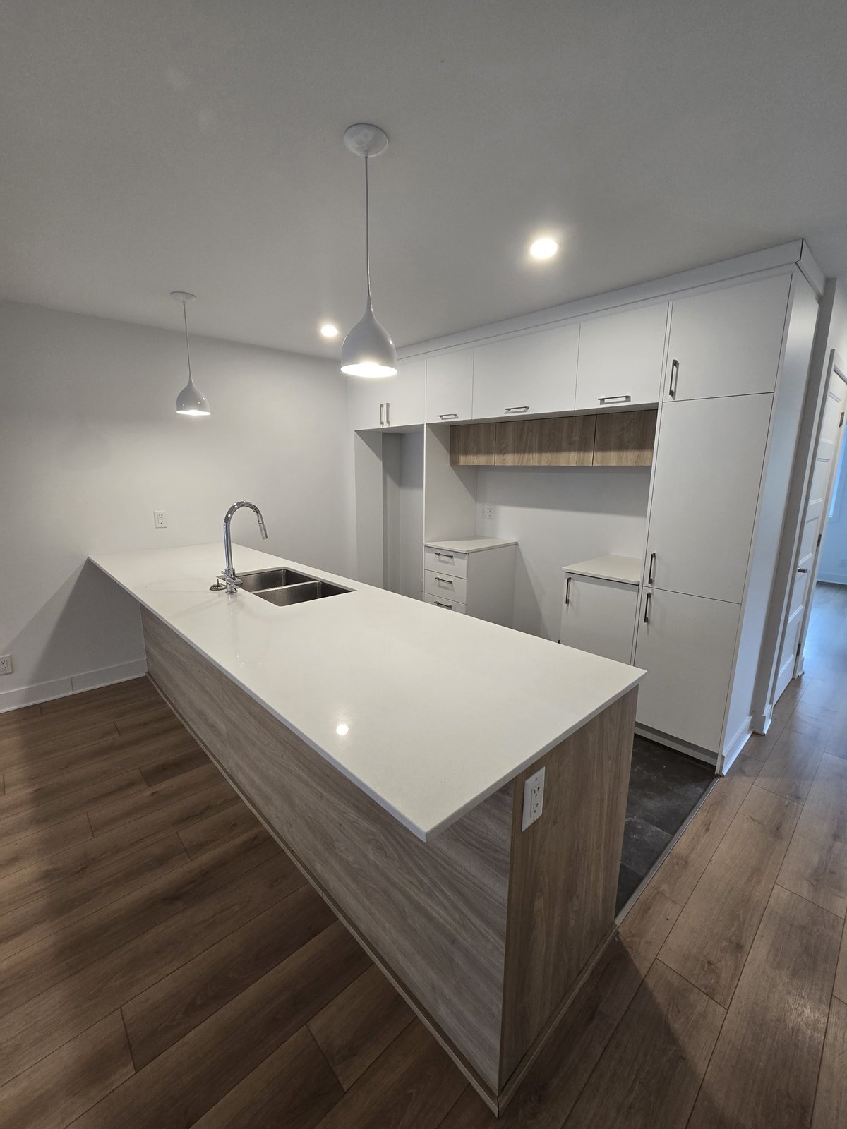 4 ½ neuf à Windsor avec 2 mois gratuits et comptoirs quartz — photo 1