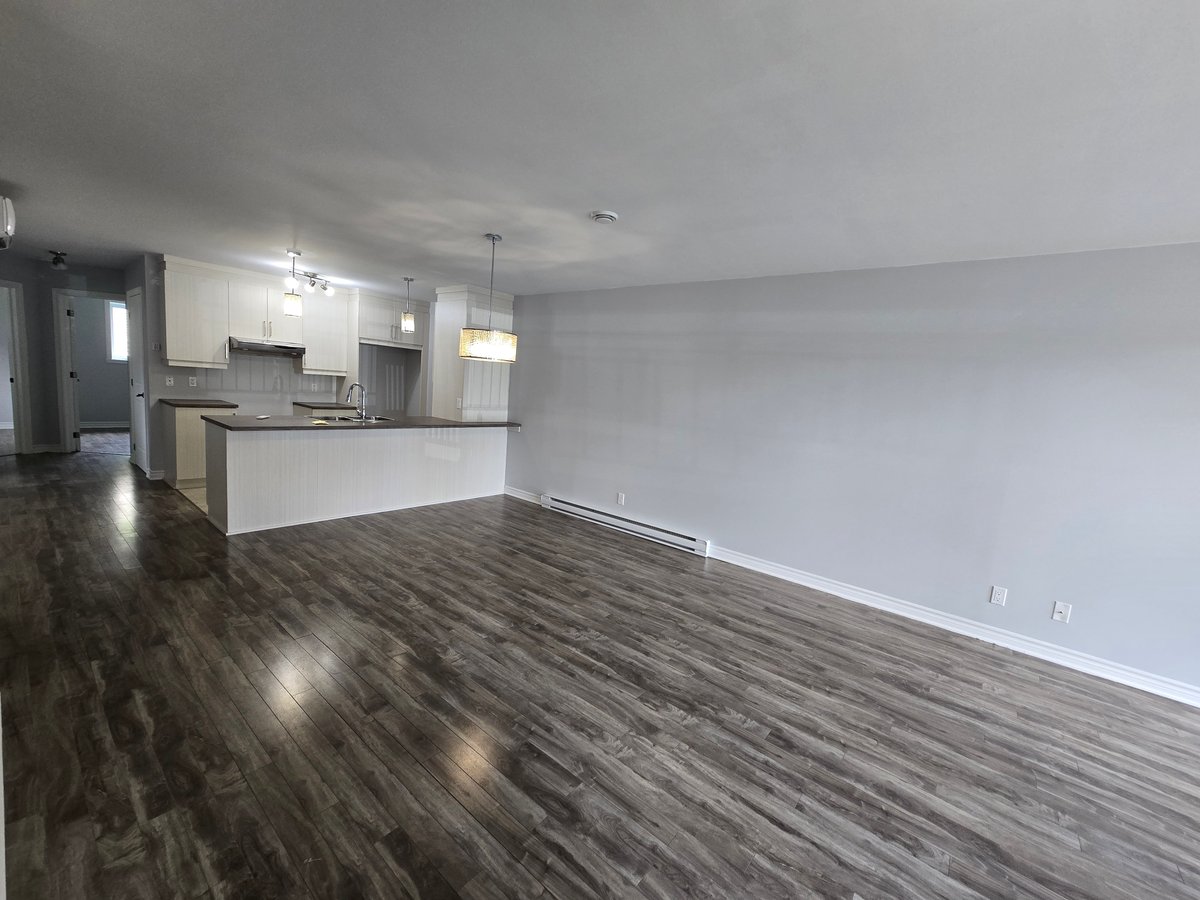 5.5 rénové à neuf à Granby - 1 mois gratuit + 500 $ — photo 1